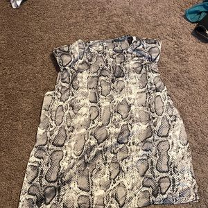 tank top, snake skin, black and white, size medium